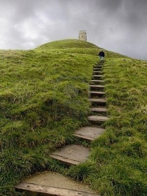 The Climb up to Glastonbury Tor Cd1aa62af7f385bed0ec60fef99c25d9